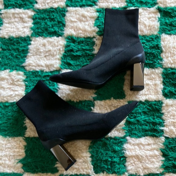 Zara Shoes - Zara knit black boots